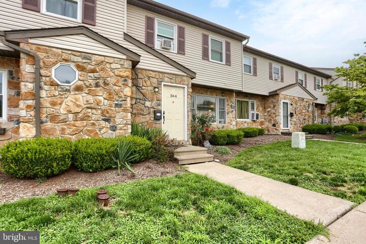 Property Photo: 564 E Linden Street PA 19522