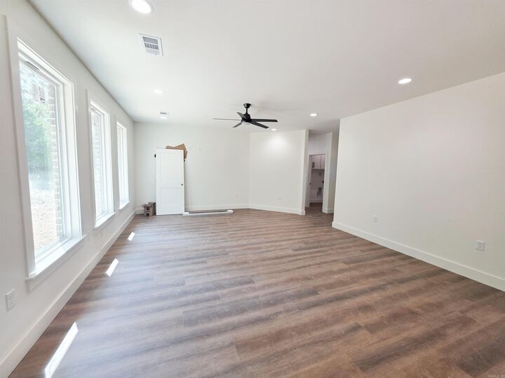 Property Photo:  563 Crepe Myrtle Loop  AR 72023 