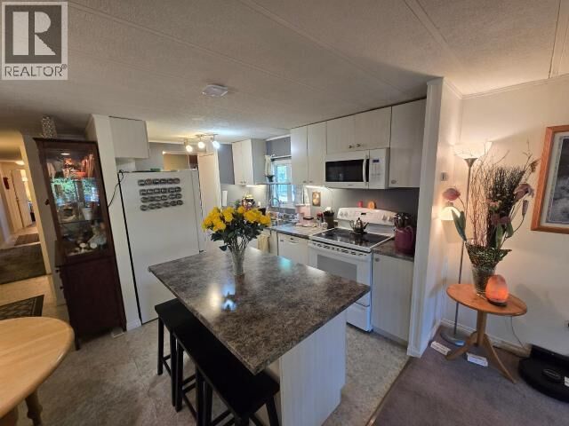 Property Photo:  36-986 Range Road  YT Y1A 4V1 