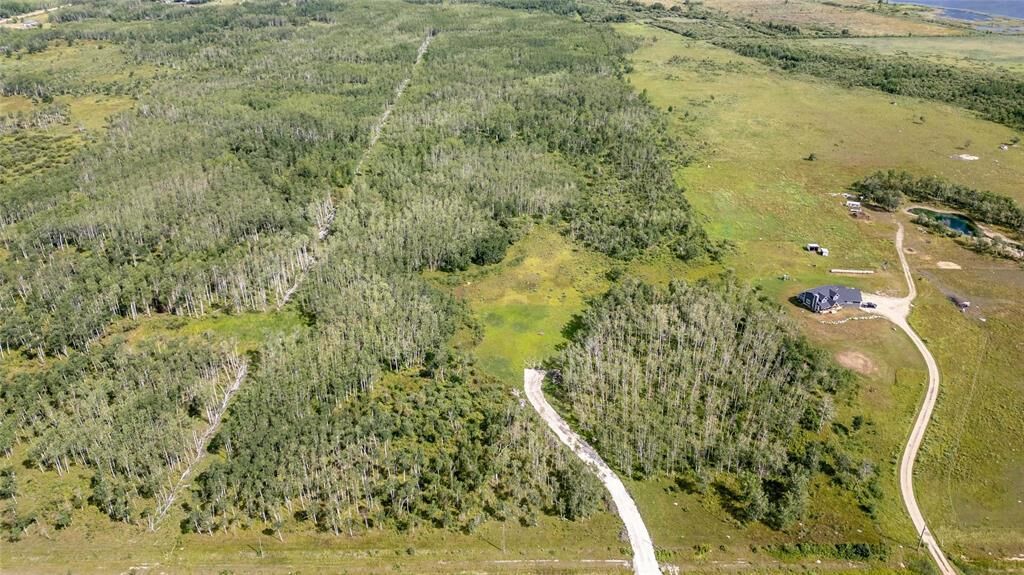 Property Photo:  41079 Mun 49 Road North  MB R5J 0A6 