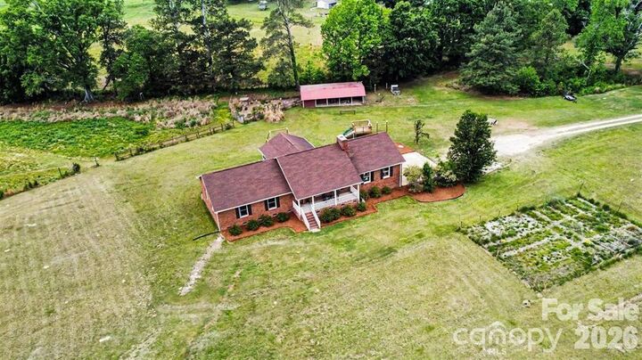 Property Photo: 650 Monticello Road SC 29720