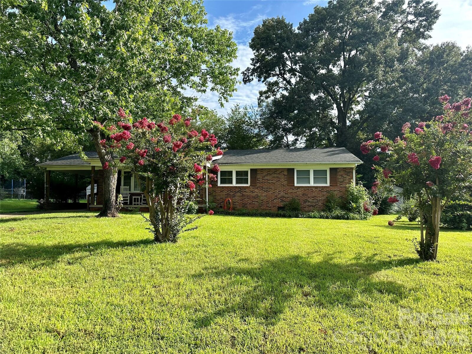 Property Photo:  3502 Merry Oaks Lane  NC 28034 