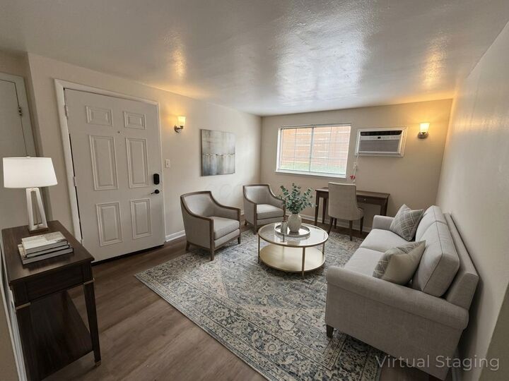 Property Photo: 221 Dana Avenue OH 43223