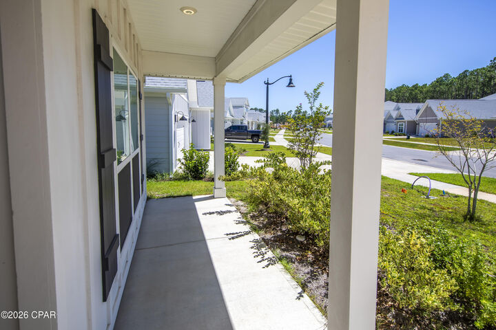Property Photo:  602 Hancock Way  FL 32413 