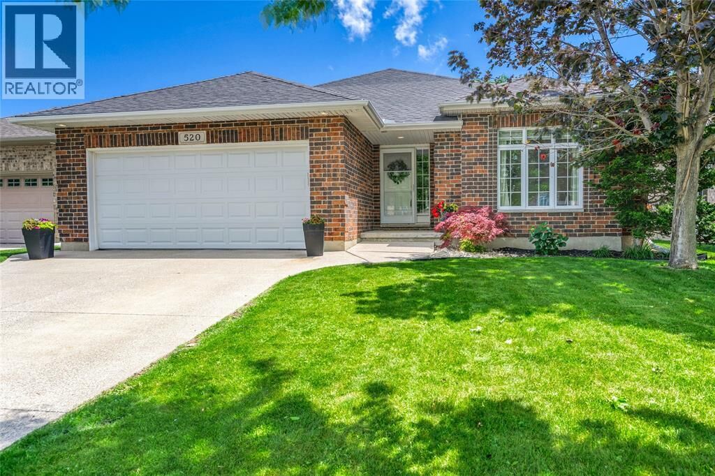 Property Photo:  520 Foxwood Court  ON N7S 0A6 