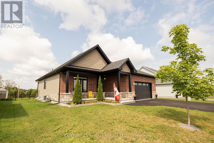 Property Photo:  30 Hilda Street  ON K0C 1P0 