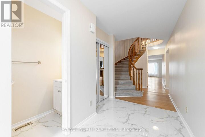 Property Photo: 861 Karsh Drive ON K1G 4T9