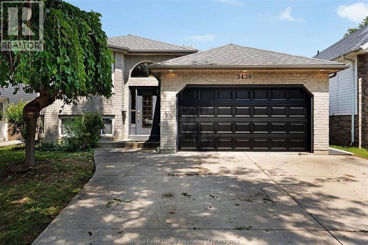 Property Photo: 3438 Treeline Court ON N8R 2K3