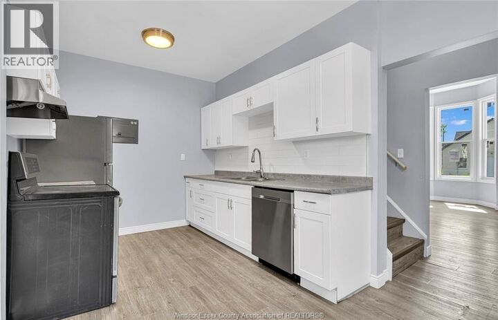 Property Photo:  294 Louis Avenue  ON N9A 1W2 
