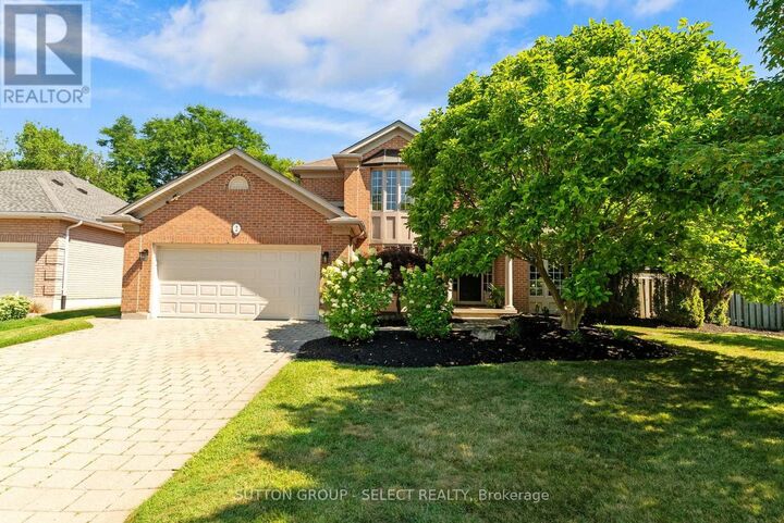 2 Garnet Court — photo 1