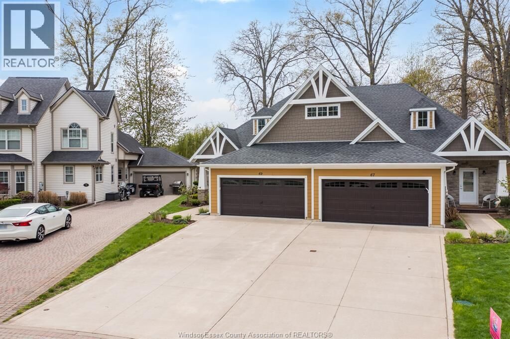 Property Photo: 69 Red Oak Crescent ON N9V 4C4