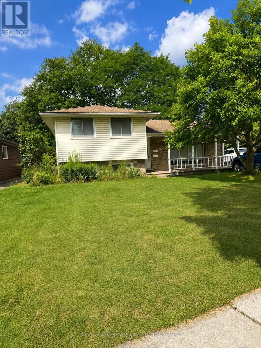 Property Photo:  92 McGill Street Lower  ON L3C 3L3 