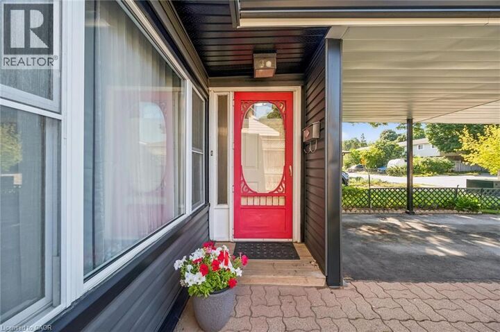 Property Photo: 460 Parkview Crescent ON N3H 4X7