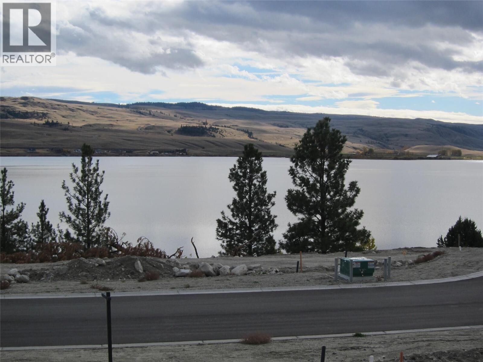 Property Photo: 6528 Waterside Trail Sl.32 BC V1K 1A0
