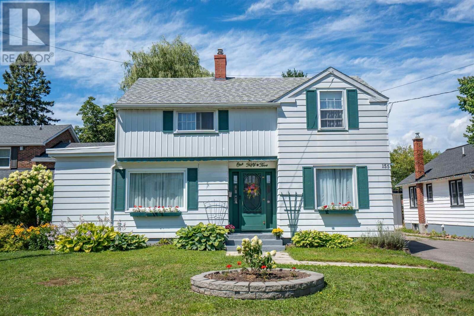 Property Photo: 155 Pine St ON P6A 3Y7