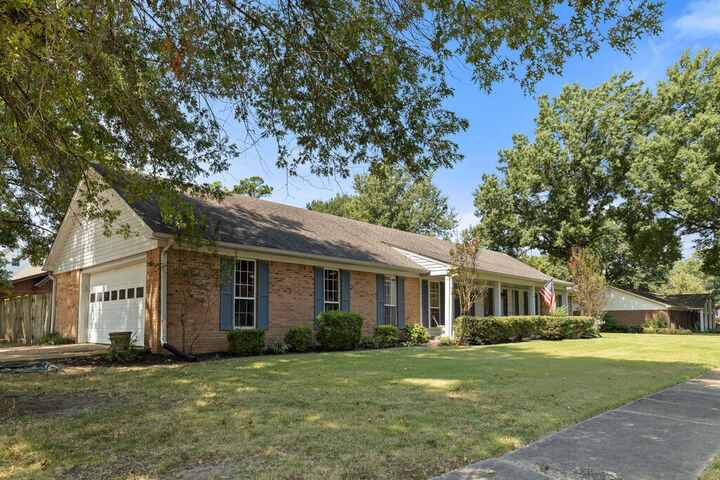 Property Photo:  1000 Stratford Drive  AR 72301 