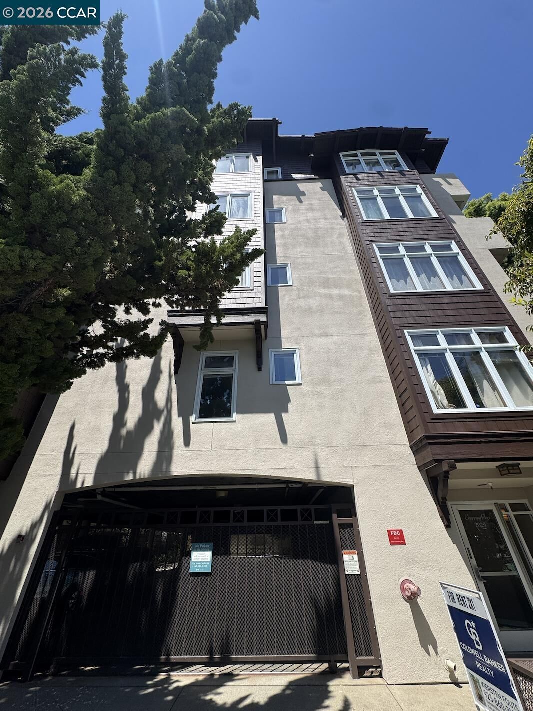 Property Photo:  2029 Channing Way 2D  CA 94704 