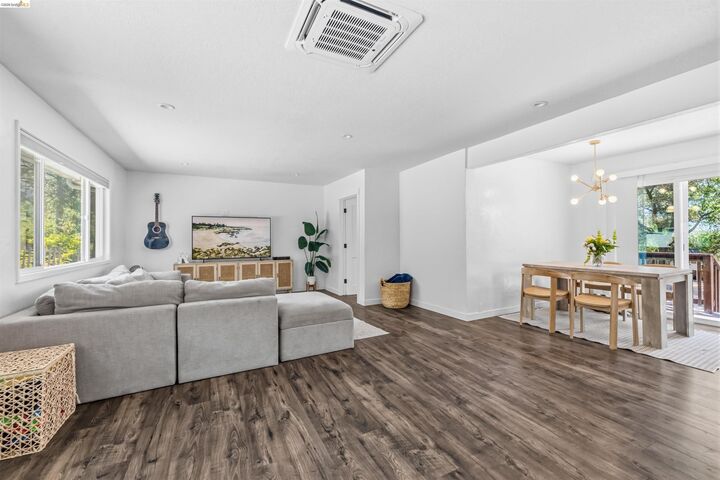 Property Photo: 20585 Charlotte Ct CA 95372