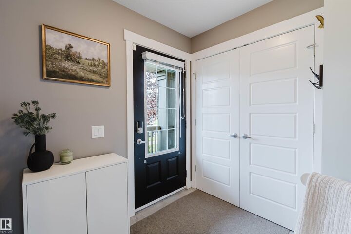 Property Photo:  16811 40 Street NW  AB T5Y 0Y2 
