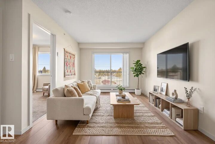 Property Photo: 7711 71 Street NW 405 AB T6B 3J3
