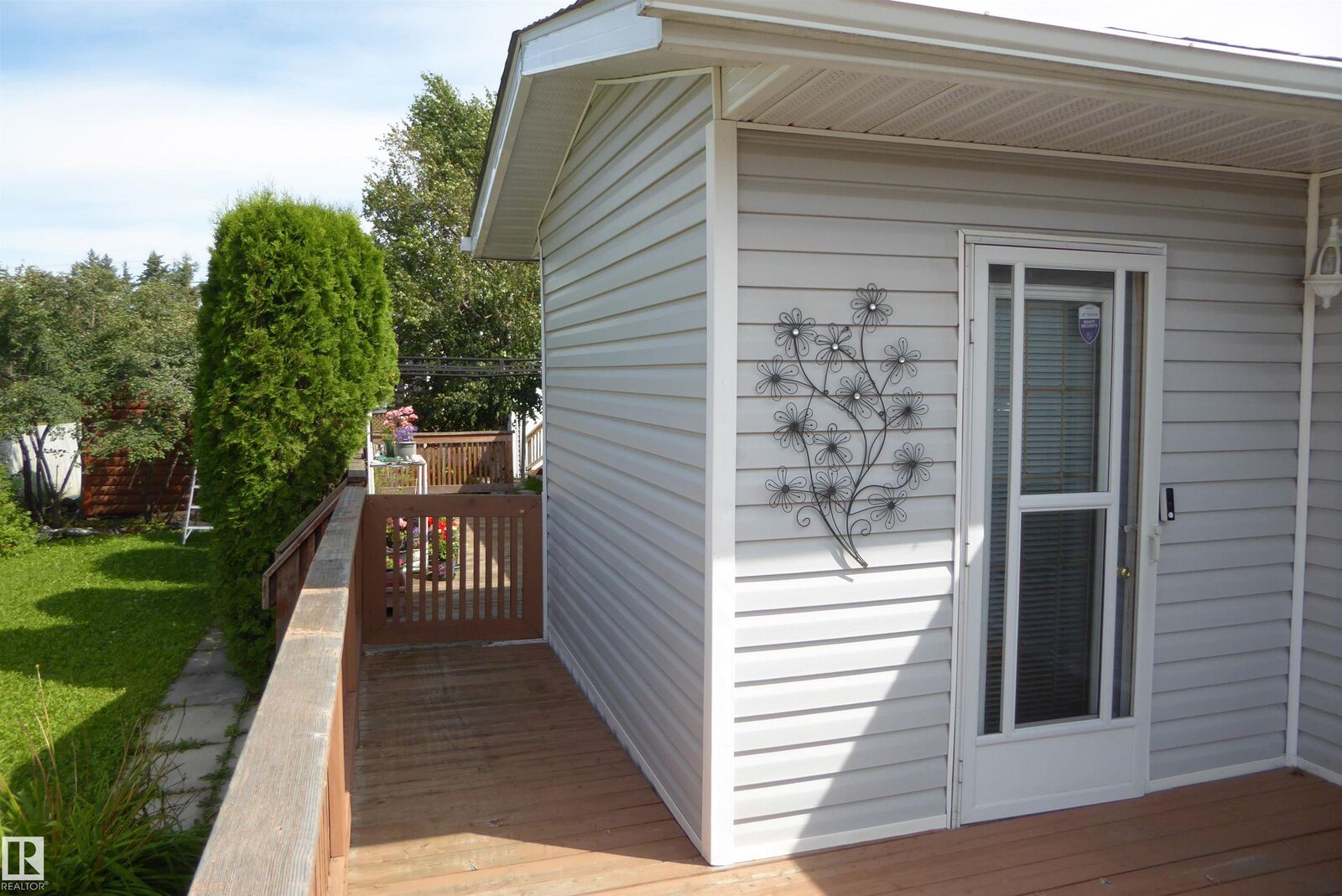 Property Photo: 14 305 Calahoo Road AB T7X 3K5