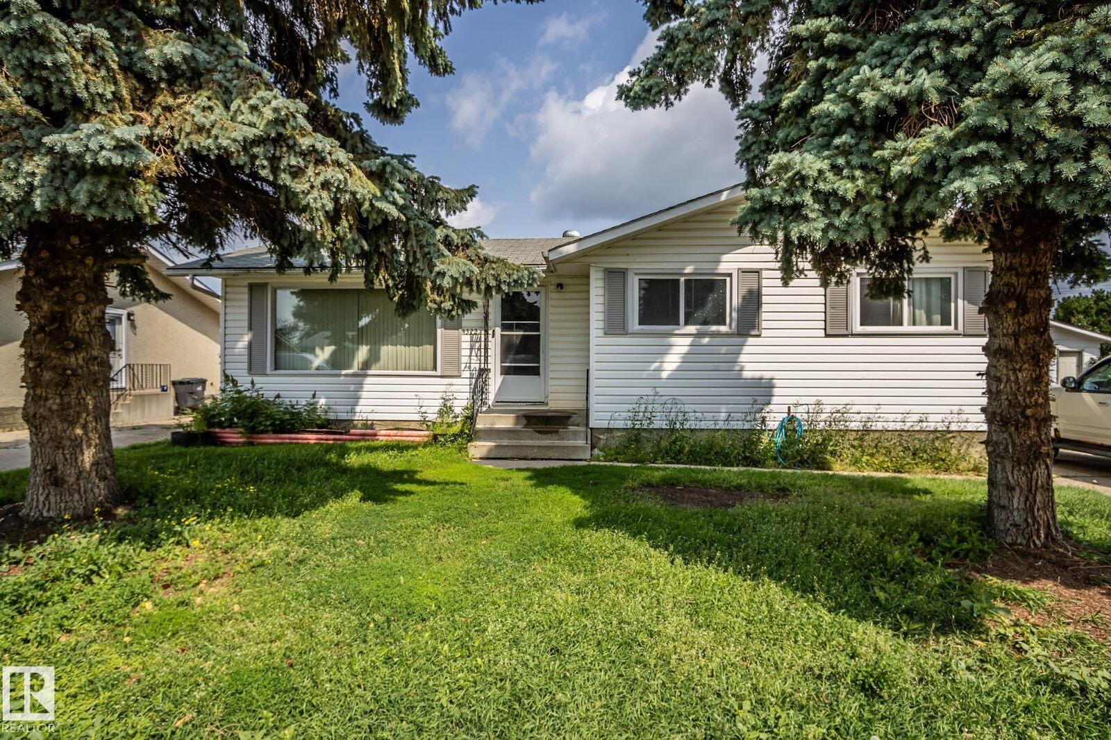 Property Photo: 4322 49 Ave AB T0A 3A3