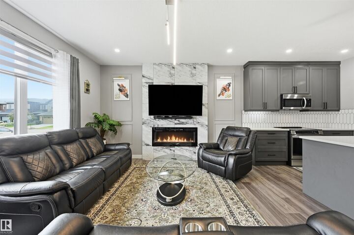 Property Photo:  3 Penn Place  AB T7X 0R3 