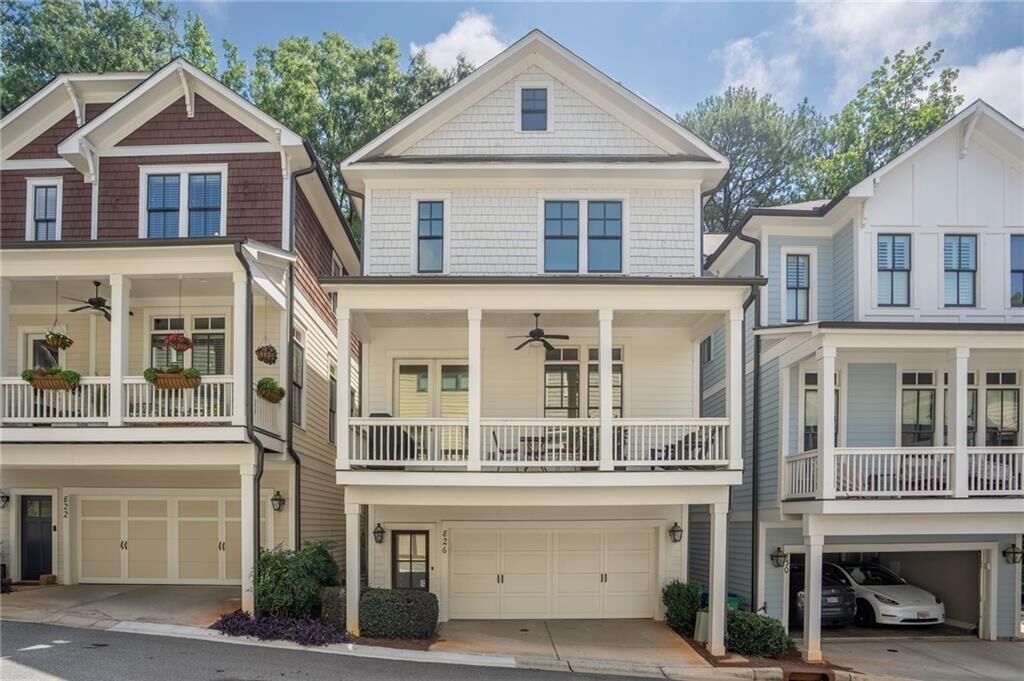 Property Photo:  826 Grove Bend  GA 30030 