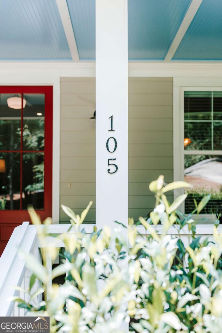 Property Photo:  105 Inverness Road  GA 30606 