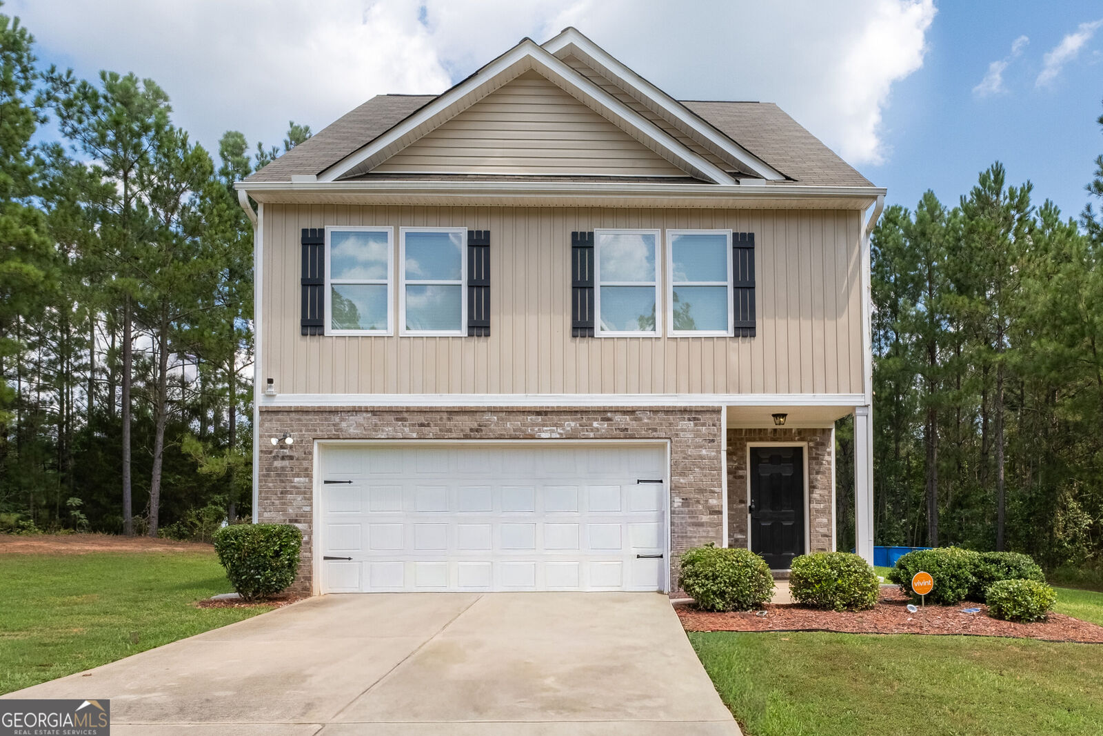 Property Photo: 105 Oakbrook Lane GA 30016