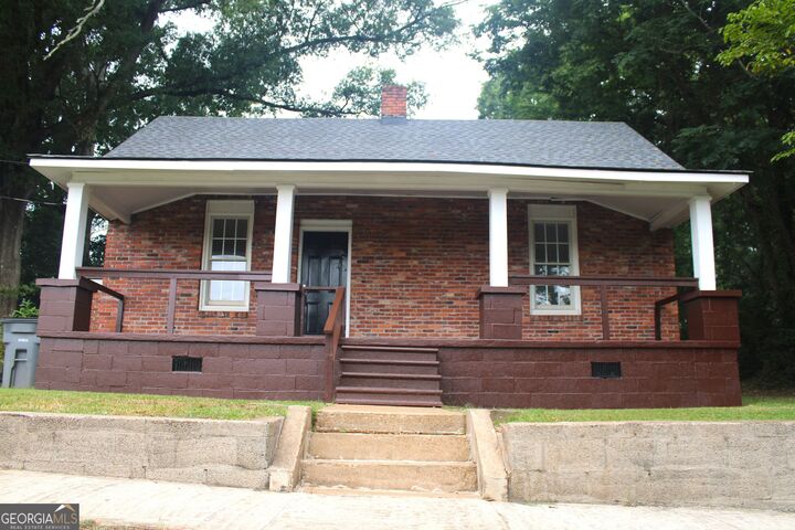 Property Photo: 906 Callaway Avenue GA 30240