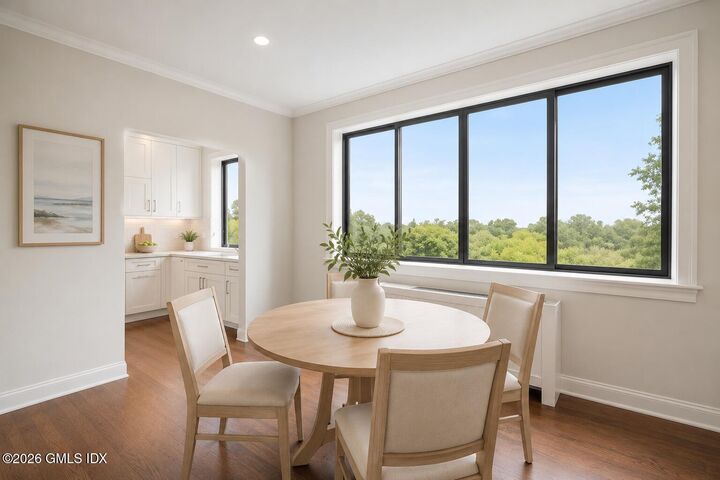 Property Photo:  47 Lafayette Place Apt 5H  CT 06830 