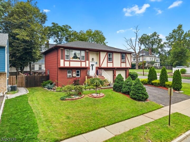Property Photo:  504 Walnut St  NJ 07203 