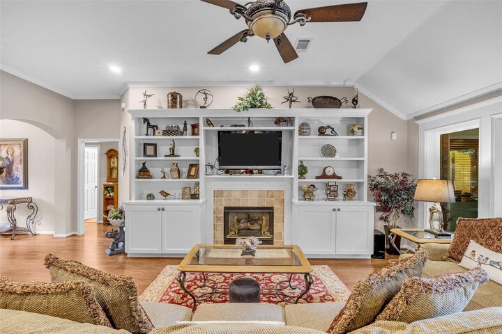 Property Photo:  2618 Spring Bend Drive  TX 77386 