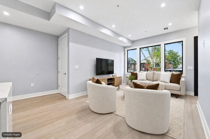 Property Photo:  389 Virginia Ave 1  NJ 07304 