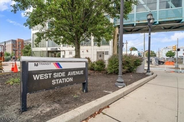 Property Photo:  389 Virginia Ave 1  NJ 07304 