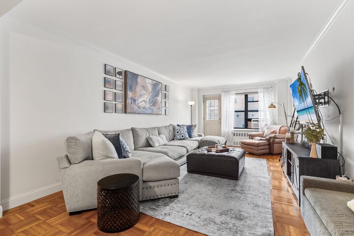 Property Photo:  325 Main Street 1J  NY 10601 