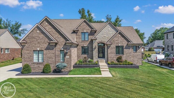 Property Photo:  3941 Corkwood Drive 4  MI 48314 