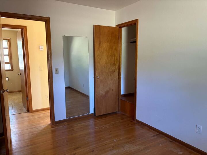 Property Photo:  425 26th St NW  ND 58703 