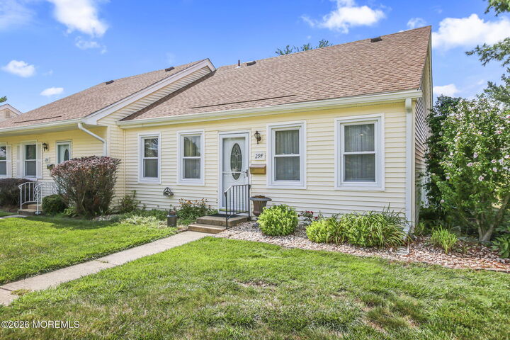 Property Photo:  29 Plaza De Las Flores  NJ 07728 