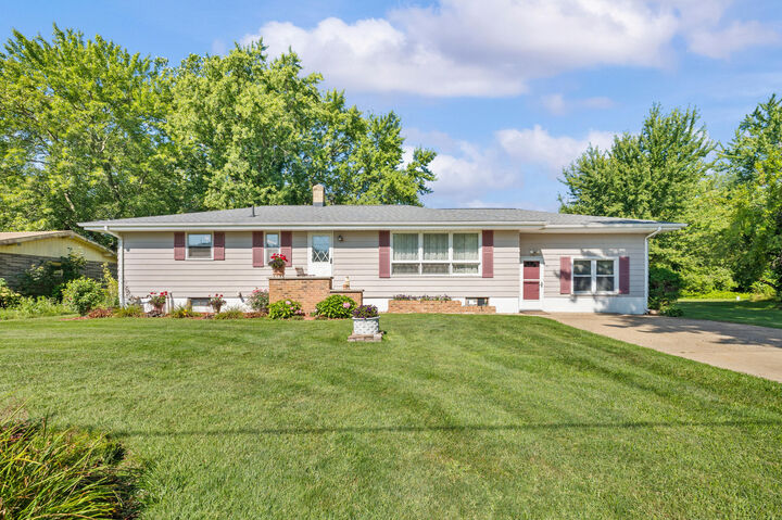 Property Photo:  1864 Greenly Avenue  MI 49022 