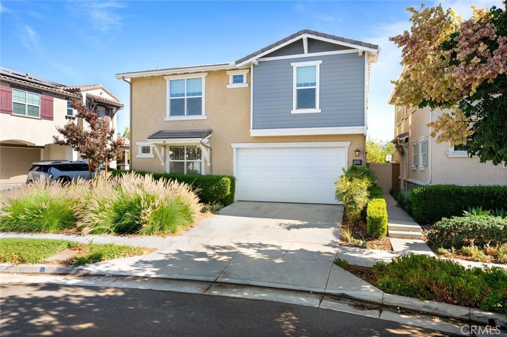 Property Photo: 13803 La Pradera CA 92880