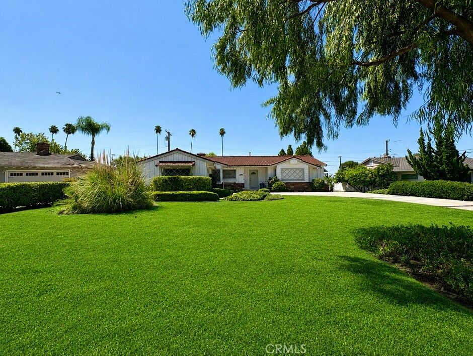 Property Photo:  910 E Dalton  CA 91741 