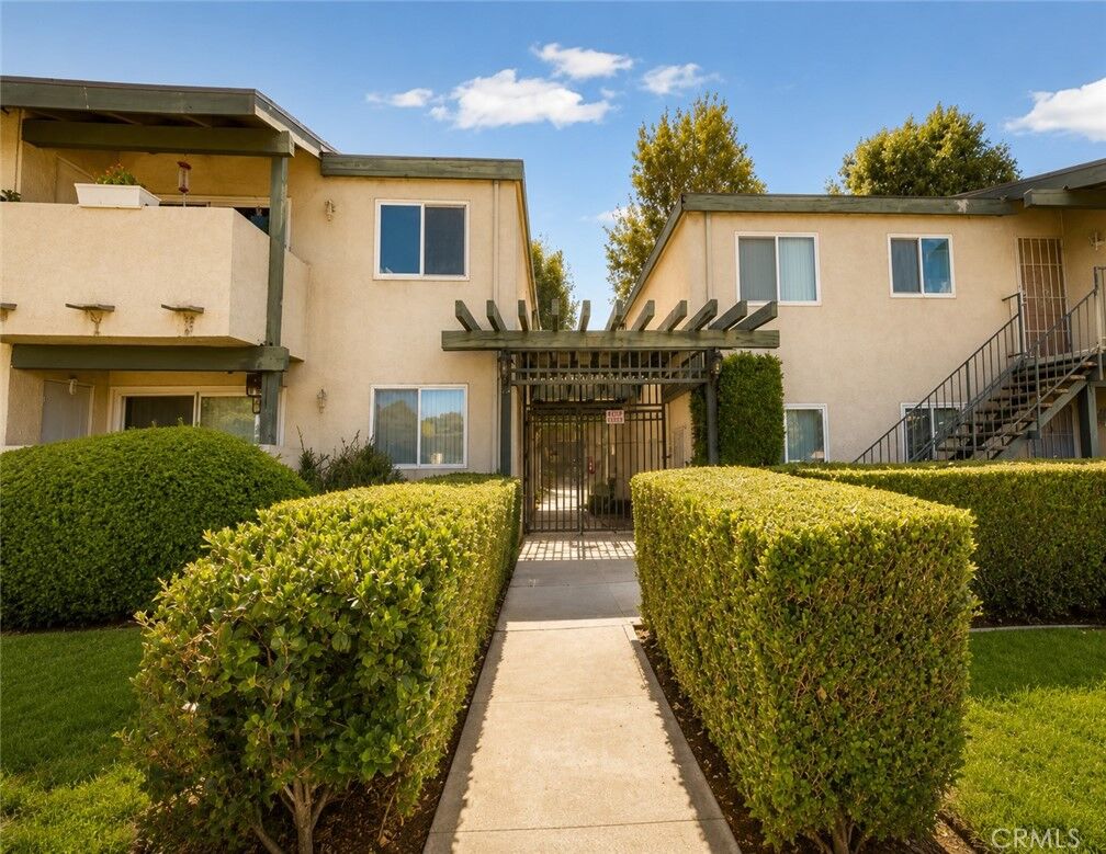 Property Photo:  10636 Woodley 43  CA 91344 