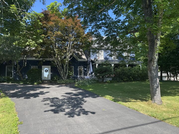 Property Photo:  344 N Auburn Road  ME 04210 