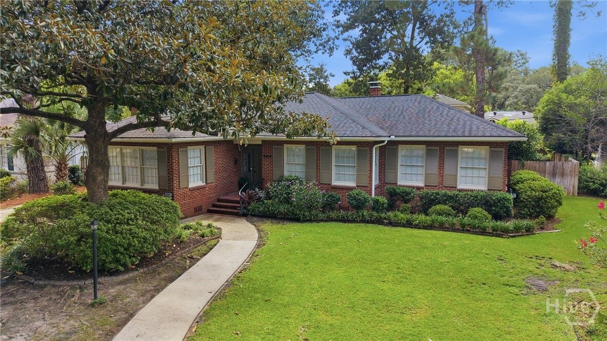 Property Photo:  5116 Abercorn Street  GA 31405 