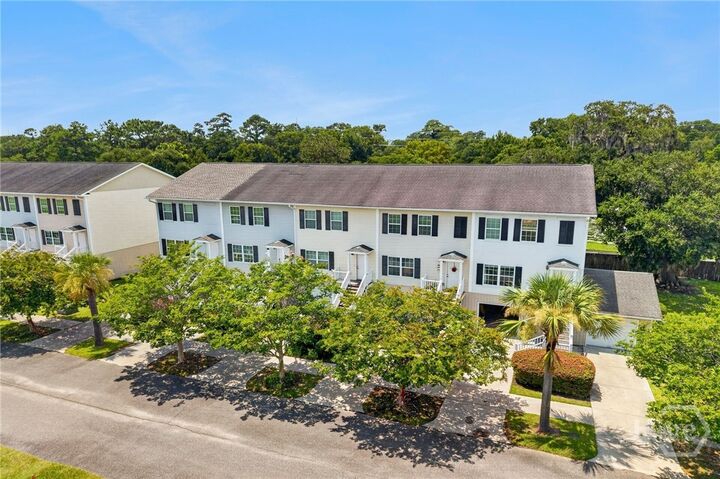 Property Photo:  322 Laurel Oak Lane  GA 31404 