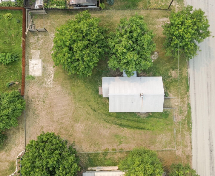 Property Photo: 670 N Washington St WA 99114
