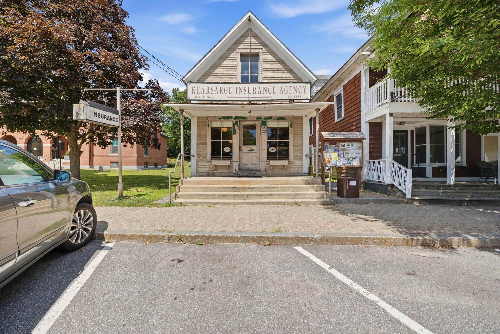 Property Photo:  9 East Main Street  NH 03278 