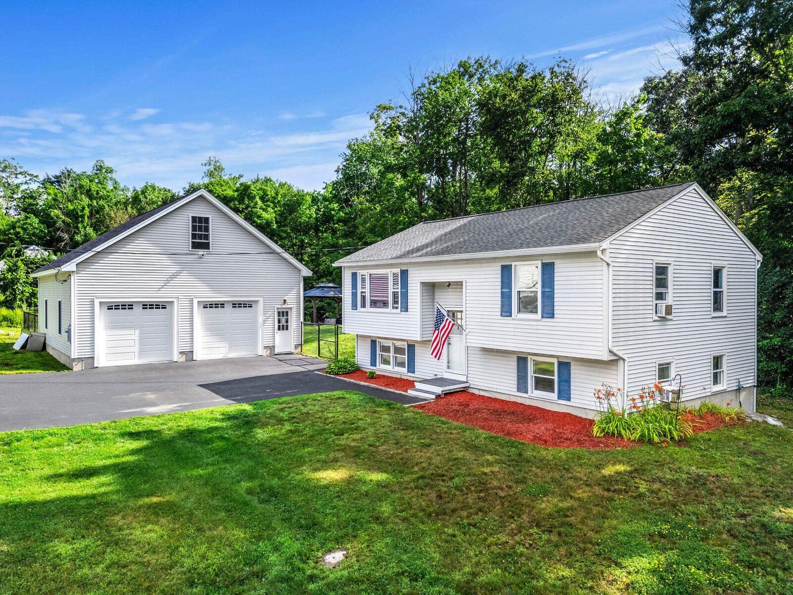 Property Photo: 12 Cottage Avenue NH 03032